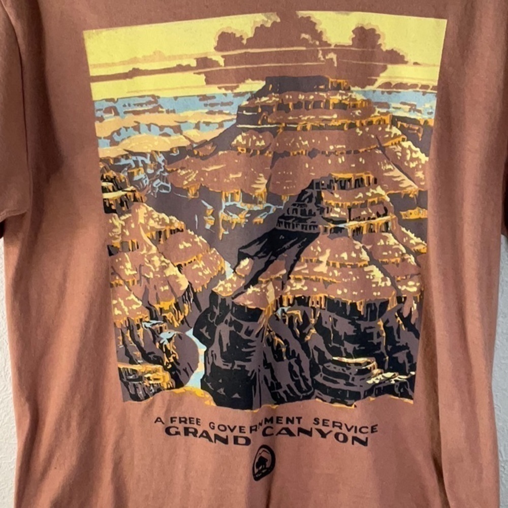 Distressed Graphic T-Shirt Sz Small - Picture 2 of 7